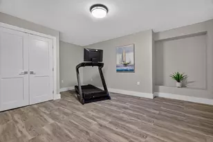 611 Centre St, Newton, MA 02458 - Photo 37