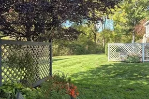 65 Amity Pl, Amherst, MA 01002 - Photo 27