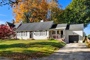 20 Rivercliff Rd, Lowell, MA 01852 - Photo 1