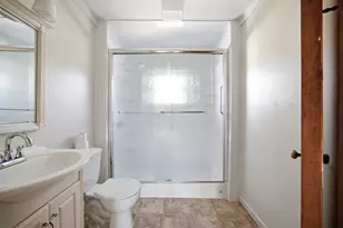 25 Park Ave, Greenfield, MA 01301 - Photo 23