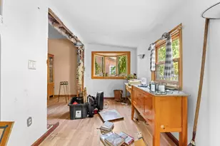 15 Nonquit St, Boston, MA 02125 - Photo 11