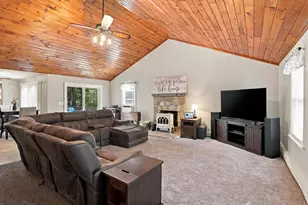 23 Talon Dr, Millville, MA 01529 - Photo 13