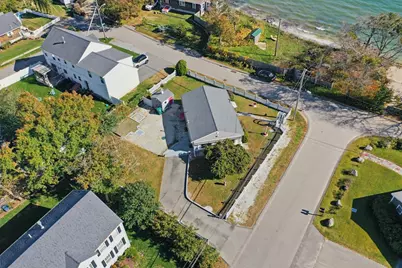 29 Janet St, Plymouth, MA 02360 - Photo 3