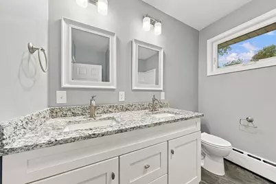 655 Gardners Neck Rd, Swansea, MA 02777 - Photo 21