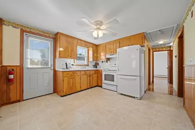 2 Wolcott Road, Saugus, MA 01906 - Photo 3