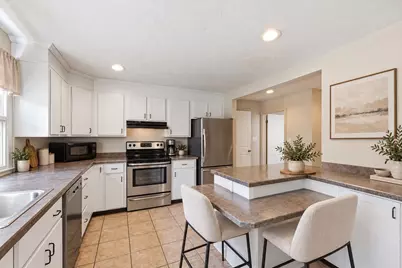 11 Paul St, Auburn, MA 01501 - Photo 3