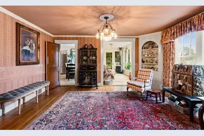 50 Chestnut St, Lynnfield, MA 01940 - Photo 15