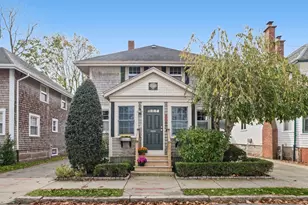 194 Clinton St, New Bedford, MA 02740 - Photo 1