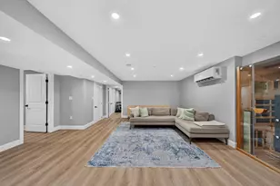 24 Douglas St, Weymouth, MA 02190 - Photo 27