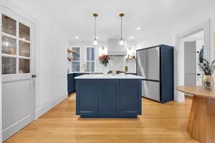 24 Albion Pl, Boston, MA 02129 - Photo 9