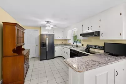 21 Oxford Rd, Sandwich, MA 02537 - Photo 11