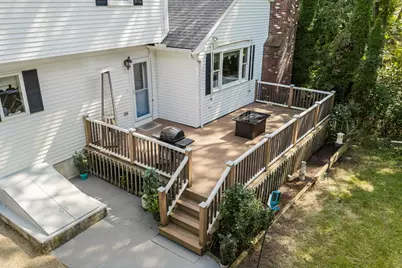 39 Hopewell St, Taunton, MA 02780 - Photo 5