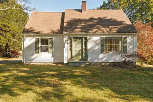 8 Crescent Rd, Carver, MA 02330 - Photo 1