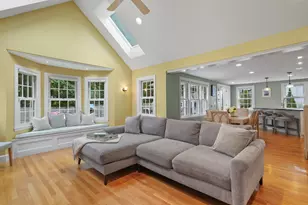 8 Elmwood Cir, Peabody, MA 01960 - Photo 15