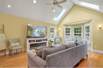 8 Elmwood Circle, Peabody, MA 01960 - Photo 17