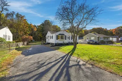 28 New Ludlow Rd, Granby, MA 01033 - Photo 3