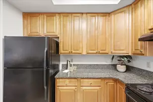 989 East St, Dedham, MA 02026 - Photo 19