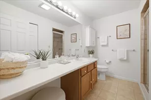 989 East St, Dedham, MA 02026 - Photo 23