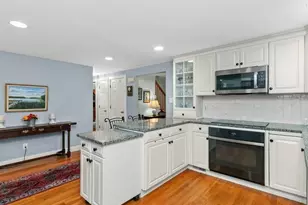 28 Carver Rd, Wellesley, MA 02481 - Photo 5