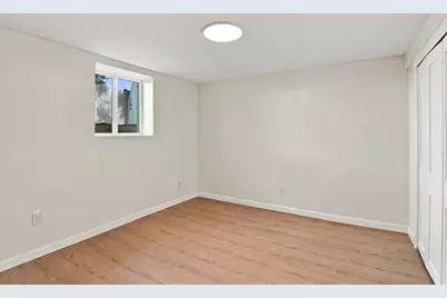 19 1/2 Lillian St, Woburn, MA 01801 - Photo 23