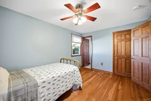 37 Upland Rd, Holyoke, MA 01040 - Photo 17