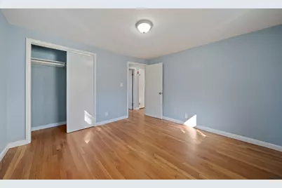 28 Auriga St, Boston, MA 02122 - Photo 15
