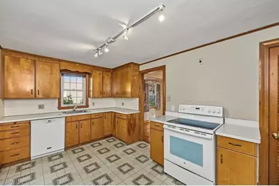 15 Cummings Rd, Newton, MA 02459 - Photo 9