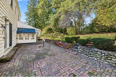 15 Cummings Rd, Newton, MA 02459 - Photo 27