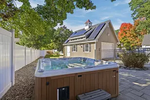 14 Windsor Pl, Longmeadow, MA 01106 - Photo 7