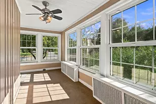 14 Windsor Pl, Longmeadow, MA 01106 - Photo 21