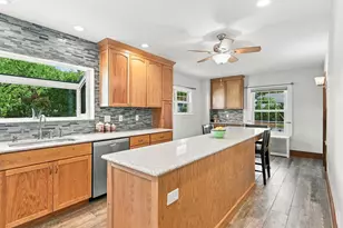 14 Windsor Pl, Longmeadow, MA 01106 - Photo 13