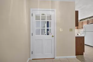 401 Colonial Dr, Ipswich, MA 01938 - Photo 5