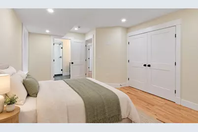 346 Rogers St, Lowell, MA 01852 - Photo 19
