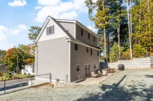 346 Rogers St, Lowell, MA 01852 - Photo 9