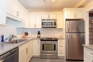 100 Cove Way, Quincy, MA 02169 - Photo 3