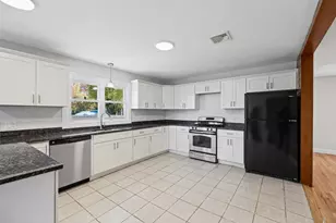 217J Tickle Rd, Westport, MA 02790 - Photo 17