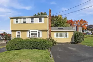 6 Exeter Dr, Woburn, MA 01801 - Photo 1