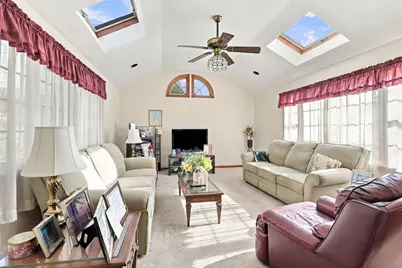 6 Exeter Dr, Woburn, MA 01801 - Photo 13