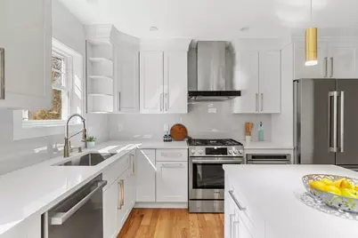 9-11 Harriet Ave #9, Belmont, MA 02478 - Photo 9
