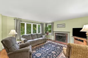 219 Amherst St, Granby, MA 01033 - Photo 9