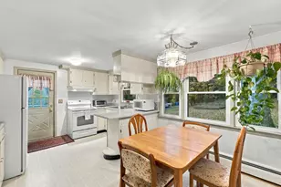219 Amherst St, Granby, MA 01033 - Photo 9