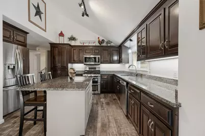 631 Central St, Holliston, MA 01746 - Photo 29