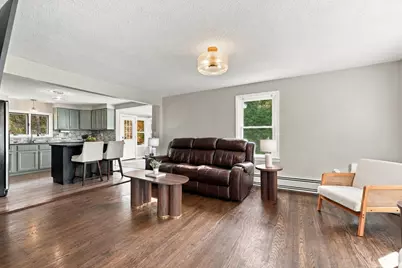 43 Oliver St, Easthampton, MA 01027 - Photo 5