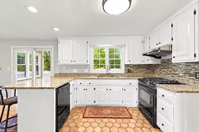 293 Davis St, Northborough, MA 01532 - Photo 13