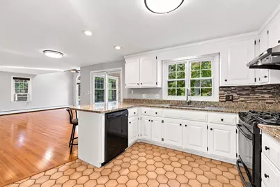 293 Davis St, Northborough, MA 01532 - Photo 15