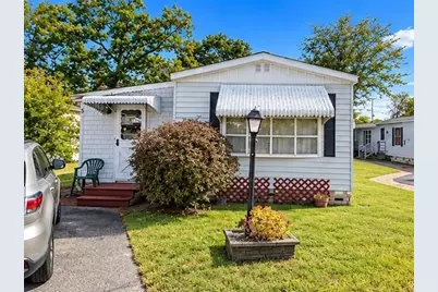 18 Taunton St #5, Plainville, MA 02762 - Photo 1