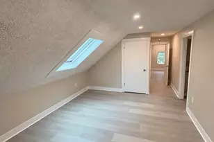 721 Kempton St, New Bedford, MA 02740 - Photo 13