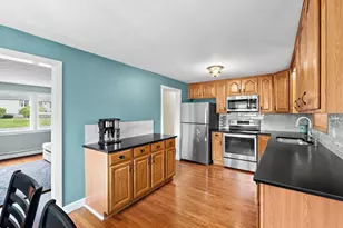 82 Edsel Rd, Littleton, MA 01460 - Photo 3