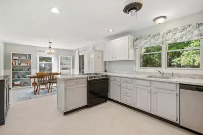 26 Flagstone Pl #26, Bridgewater, MA 02324 - Photo 19