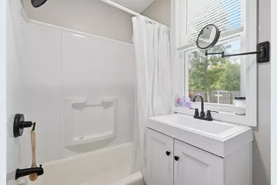 38 Worthy St, Springfield, MA 01104 - Photo 19
